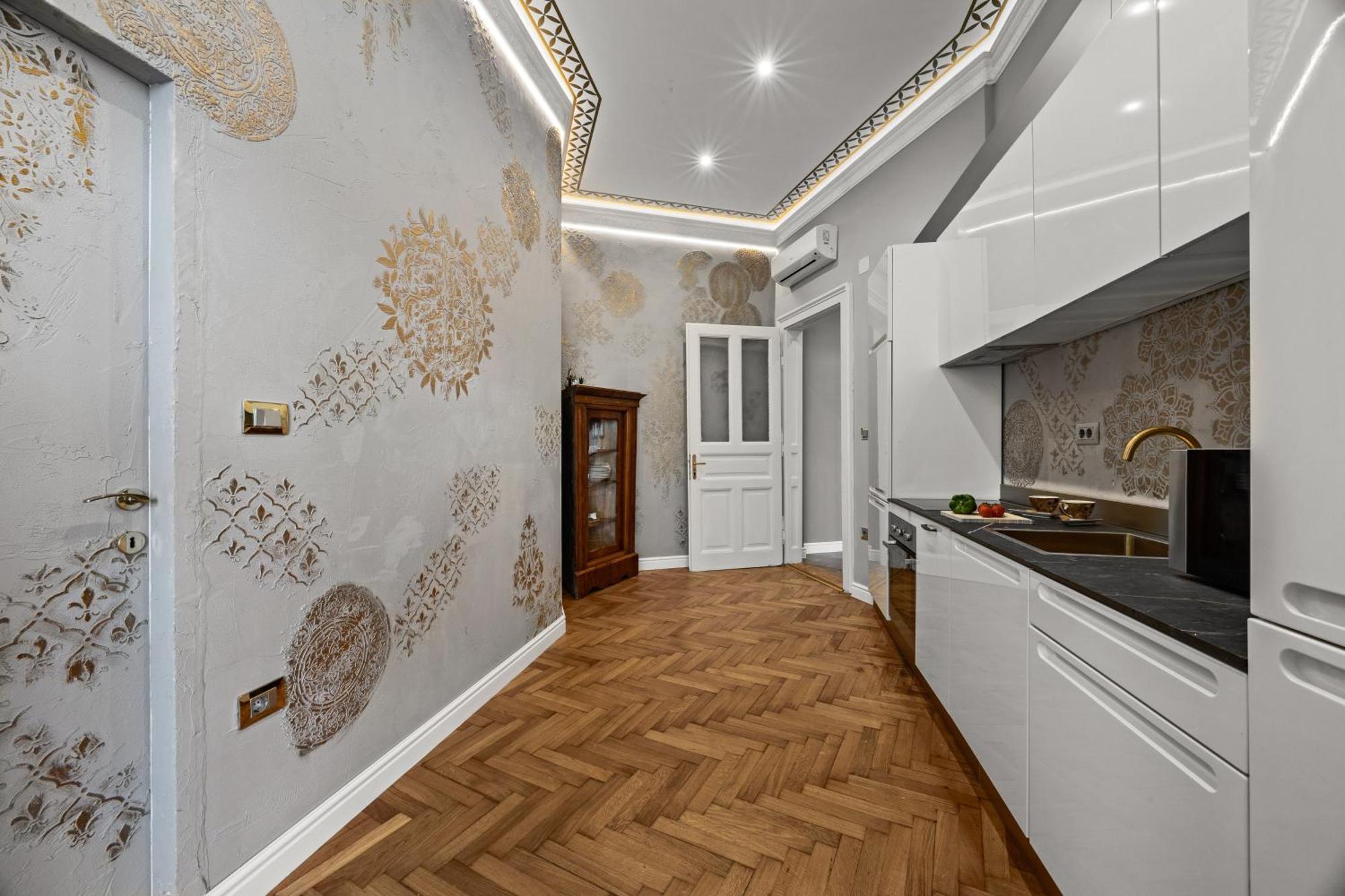 Villa Muenz Luxurious Residence Pula Extérieur photo